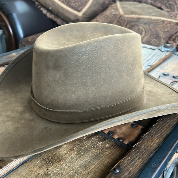 Rustic Cowboy Hat - Picture 4 of 6